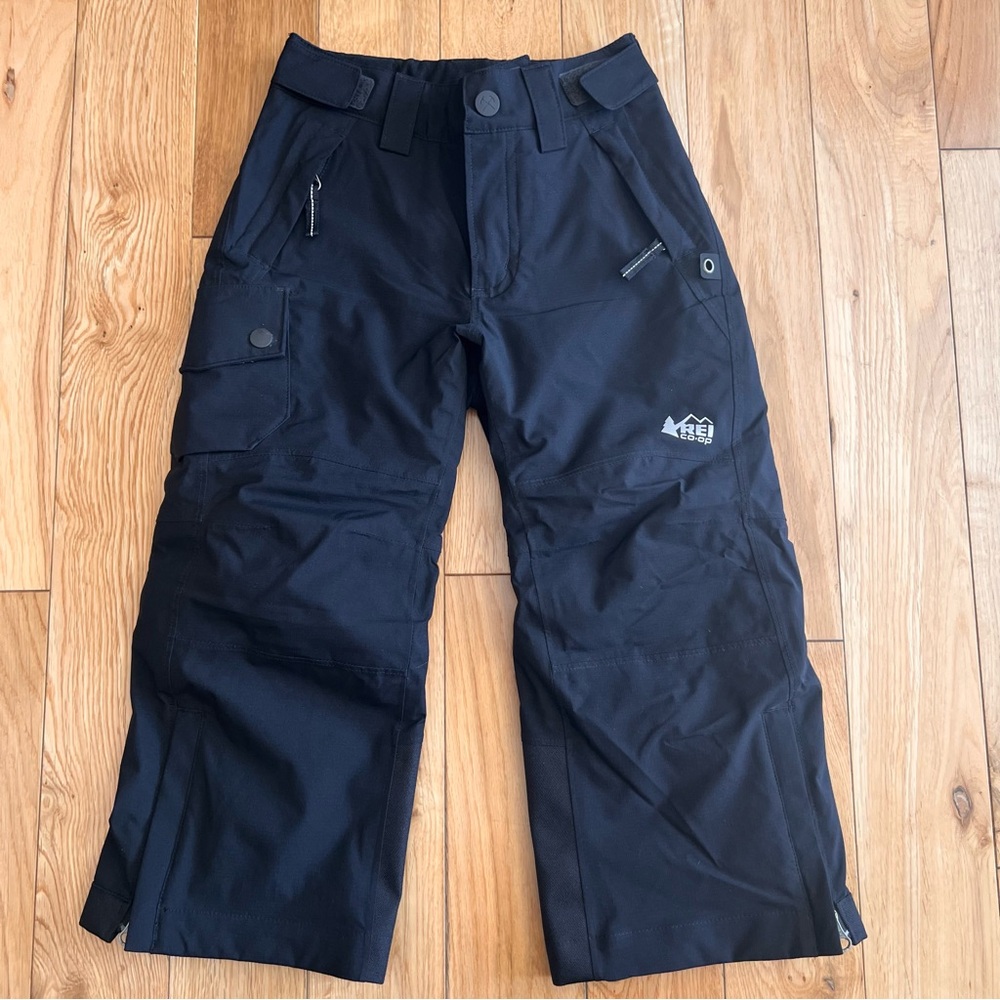 REI Kids XXS (4-5) Black Snow Pants with Growth Spurt to Extend Length